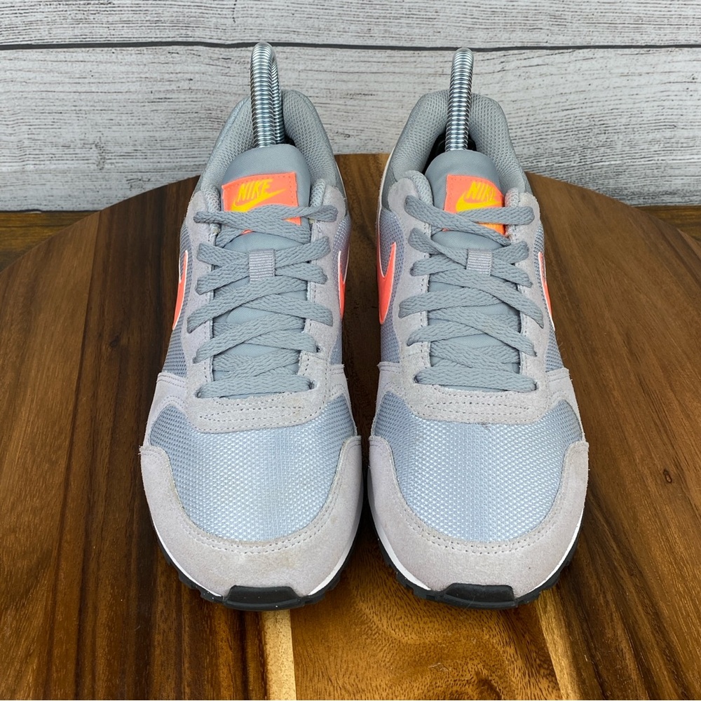 Nike MD Runner 2 Grey Mango Orange Retro Trainer Shoe 749869-087 Women’s Size 7 - Picture 8 of 13